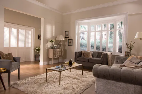 TS BURLEY PLANTATION WHITE LOUNGE (1)