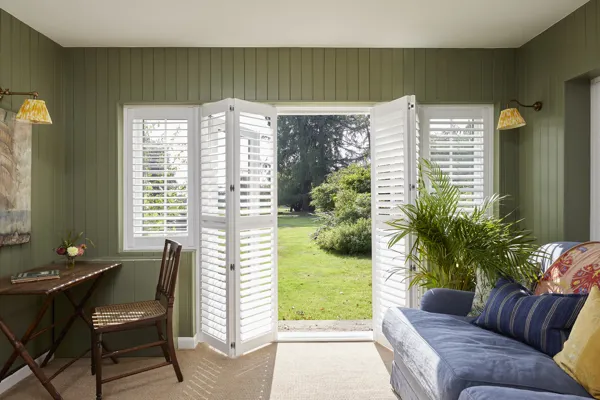 Ts 2020 Pr Influencer Marina Fogle Waterbury Shutters Cotton White Living Landscape Doors Open 1280