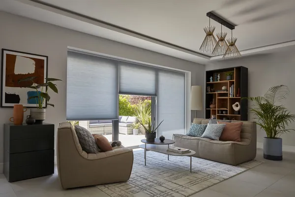 TS 2023 MOTORISATION LAUNCH DUETTE BLINDS SILK CAMEO BLUE 090